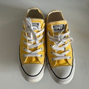 Converse | Yellow shoes | Size 6 | good condition